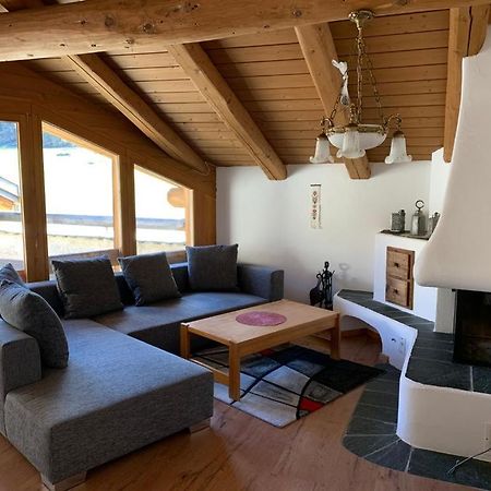 Ferienwohnung Jalet Tschierv Екстериор снимка