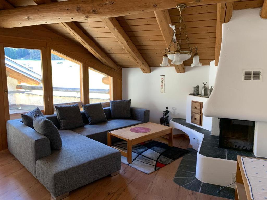 Ferienwohnung Jalet Tschierv Екстериор снимка